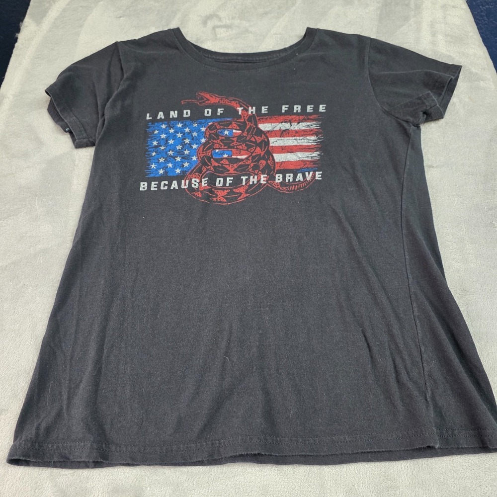Buck Wear Land of the Free-American Flag Shirt-Womens sz Sm